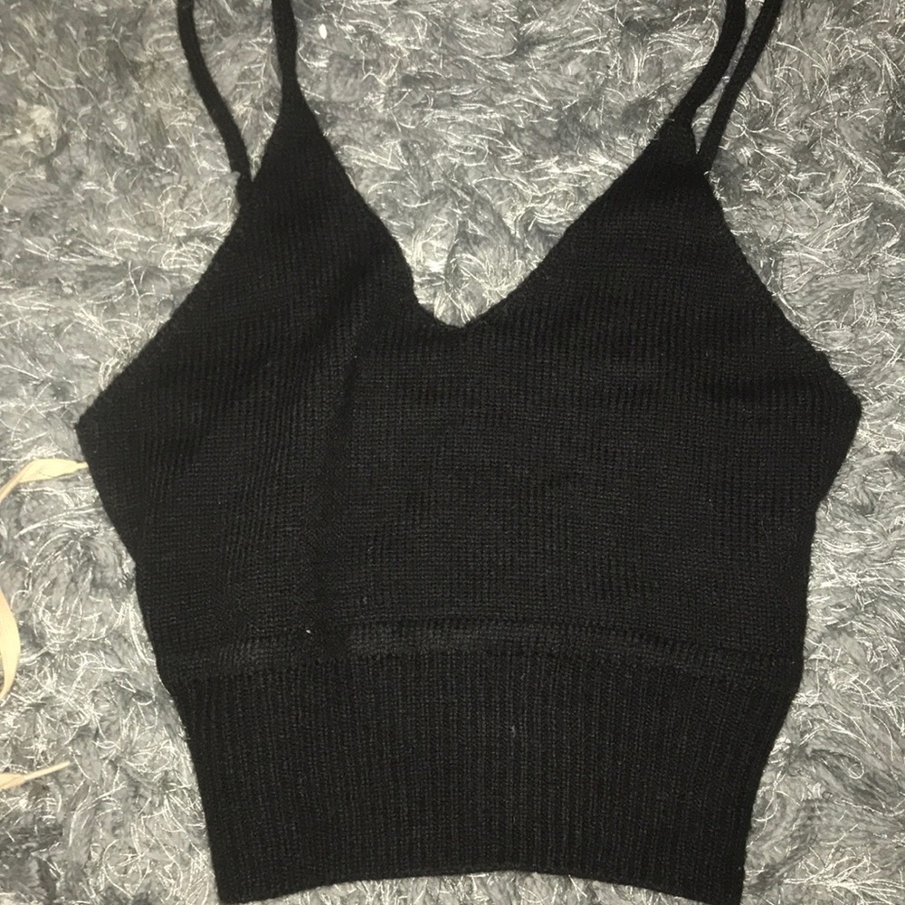 Cute knitted crop top